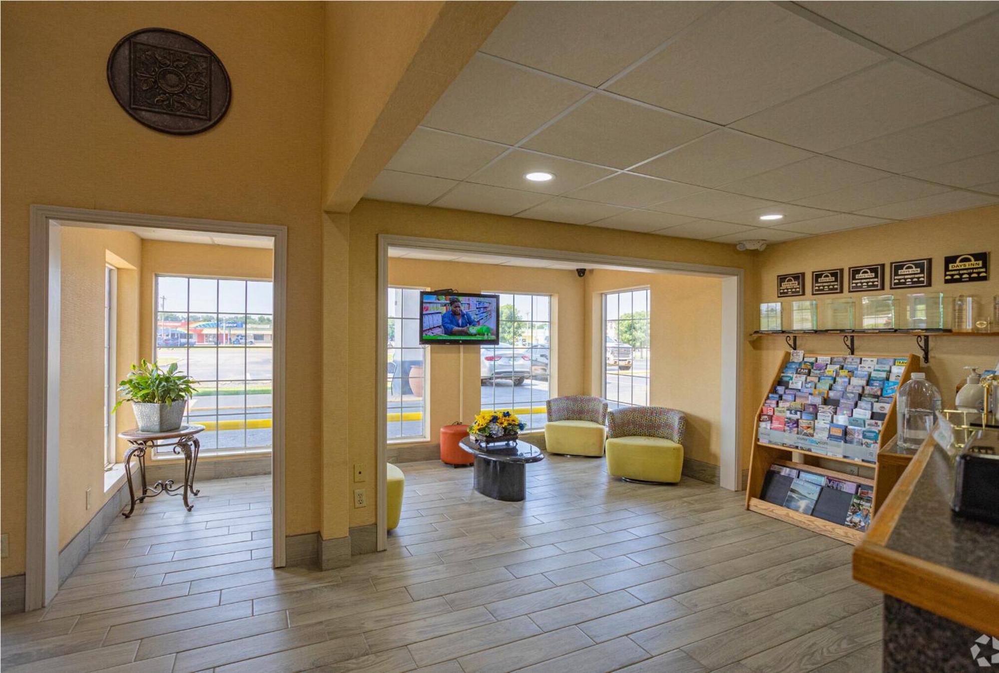 Days Inn By Wyndham Pauls Valley Eksteriør billede